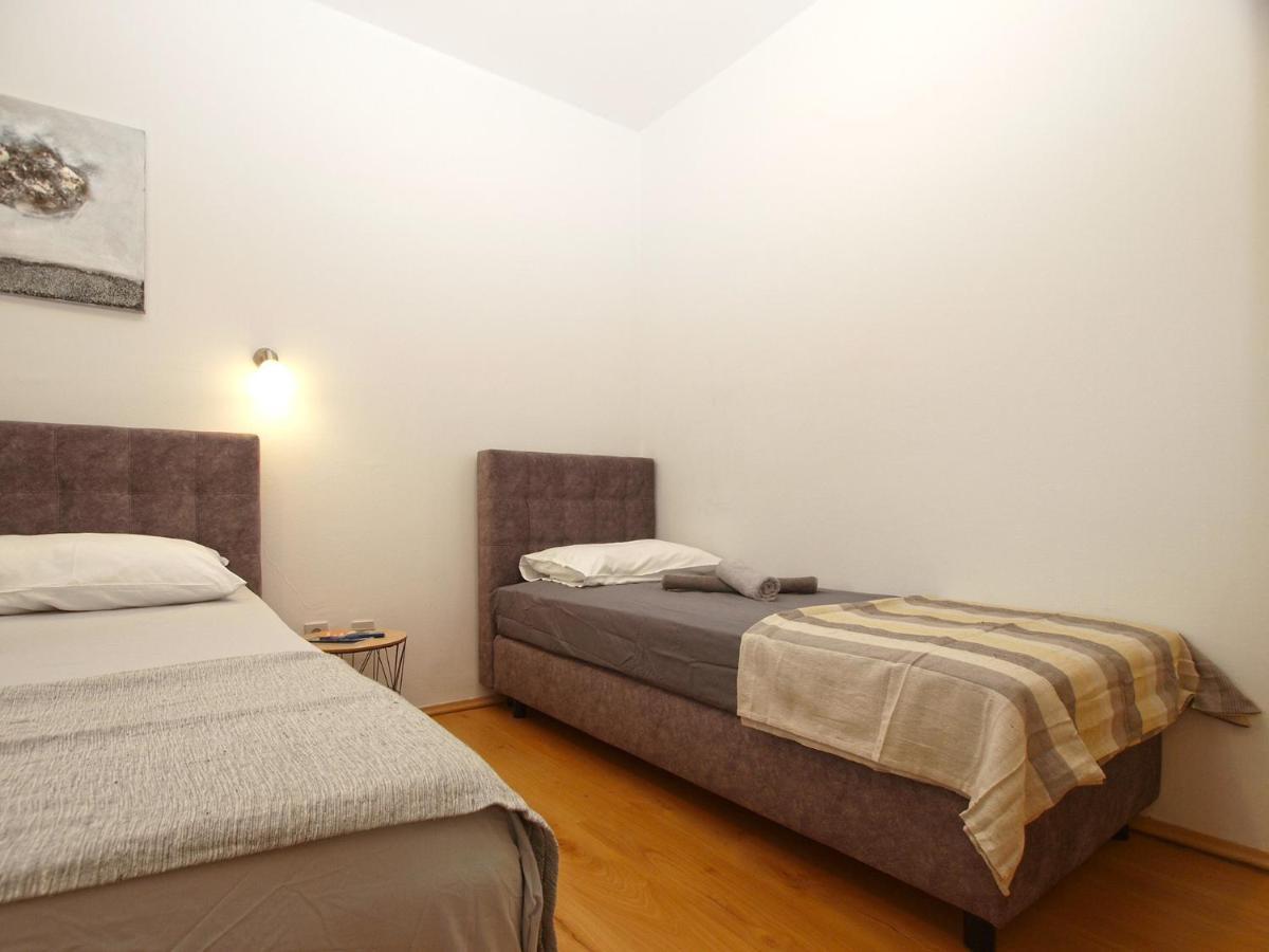 Apartments Biskupije 810 메덜린 외부 사진