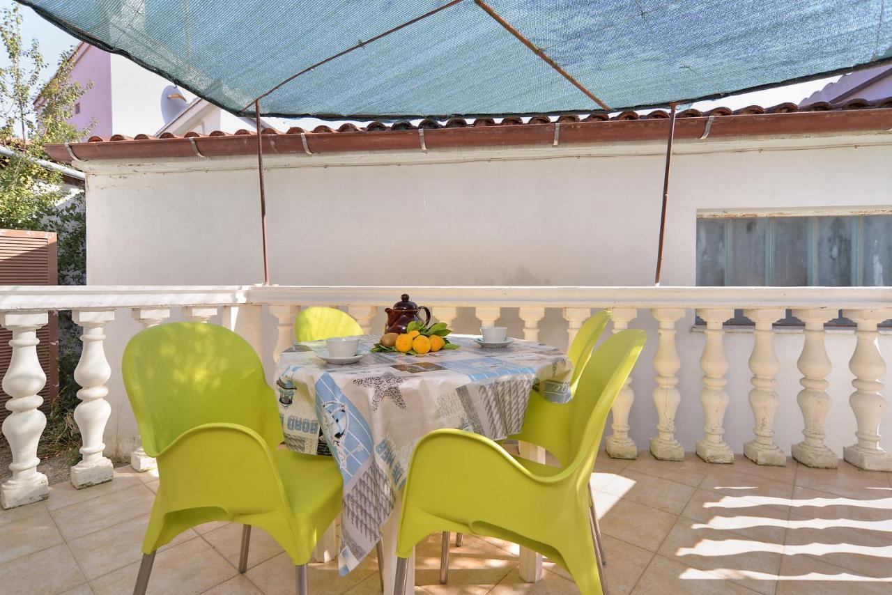 Apartments Biskupije 810 메덜린 외부 사진